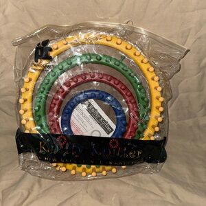 Craft Knifty Knitter Round Loom Set - Yellow, Green, Red, Blue
